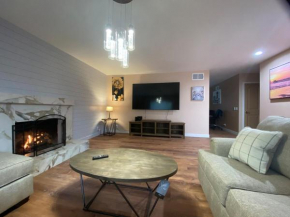 Unique 7bedroom-3bath sleeps 14